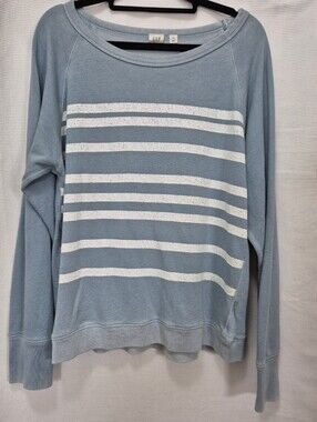 GAP Light Blue Crewneck Sweatshirt Size Medium